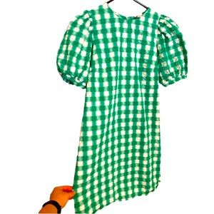 Green And White Gingham Patterned Dress With Balloon Sleeve. Size Medium.